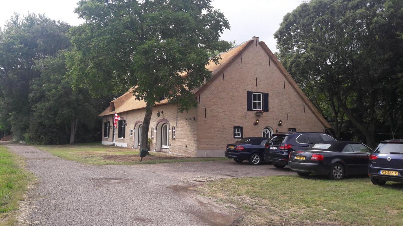 B&B Charming Farmhouse Prinsenbeek 外观 照片