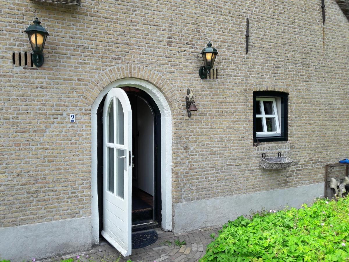B&B Charming Farmhouse Prinsenbeek 外观 照片